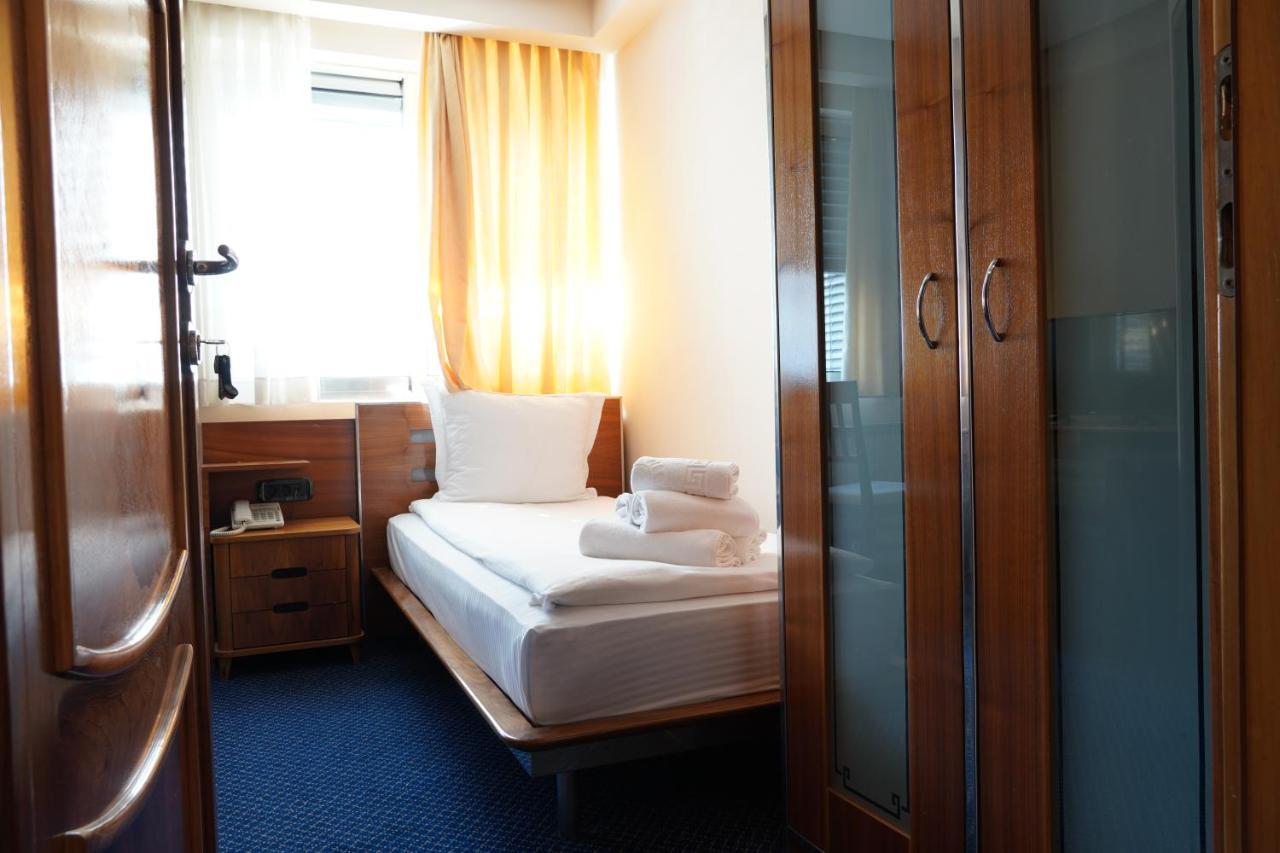 Hotel Brass Sarajevo Buitenkant foto