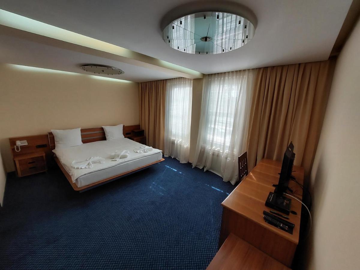 Hotel Brass Sarajevo Buitenkant foto
