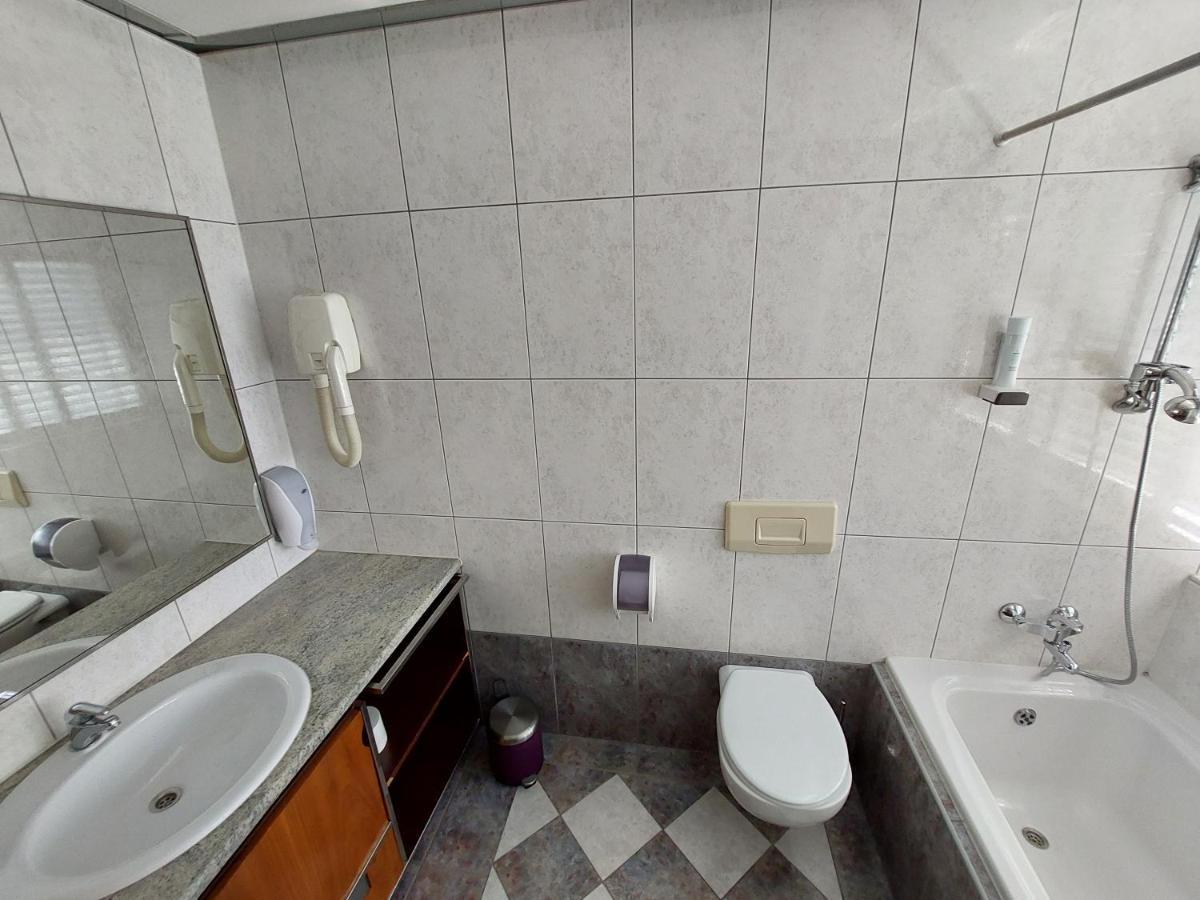 Hotel Brass Sarajevo Buitenkant foto